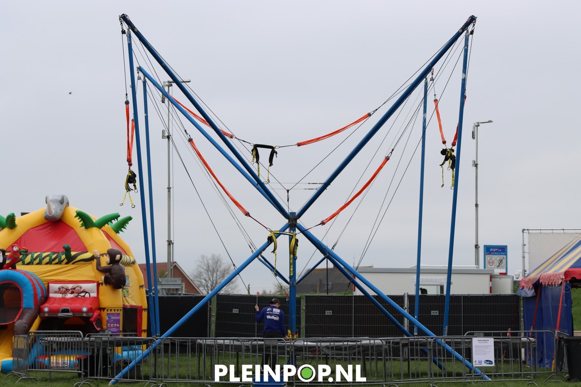 Zondag D I V.        (9)